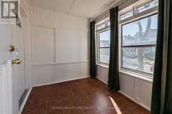 332 ELM AVENUE | Windsor Ontario | Slide Image Seven