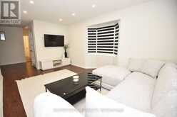 19 MCCULLOCK CRESCENT | Ajax Ontario | Slide Image Ten