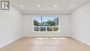 76 FENSIDE DRIVE | Toronto Ontario | Slide Image Three
