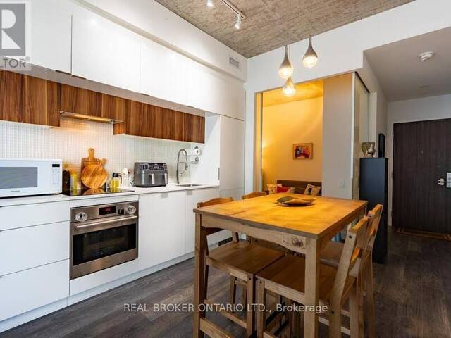 1601 - 185 ROEHAMPTON AVENUE S Toronto Ontario, M4P 0C6 - 2 Bedrooms Condo For Sale