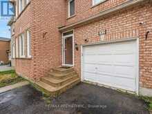 32 STONEBRIAR DRIVE | Vaughan Ontario | Slide Image Three