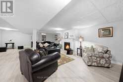 96 LAUCHLIN CRESCENT | Halton Hills Ontario | Slide Image Thirty