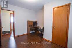 120 HENRY STREET | Brantford Ontario | Slide Image Fourteen