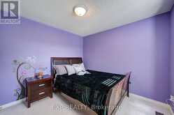 76 FORD WILSON BOULEVARD | Newmarket Ontario | Slide Image Thirty-three