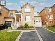 76 FORD WILSON BOULEVARD | Newmarket Ontario | Slide Image Two