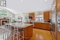 1536 PINERY CRESCENT | Oakville Ontario | Slide Image Ten