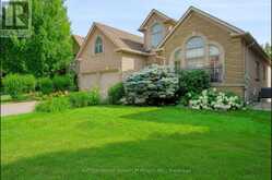 1536 PINERY CRESCENT | Oakville Ontario | Slide Image Two