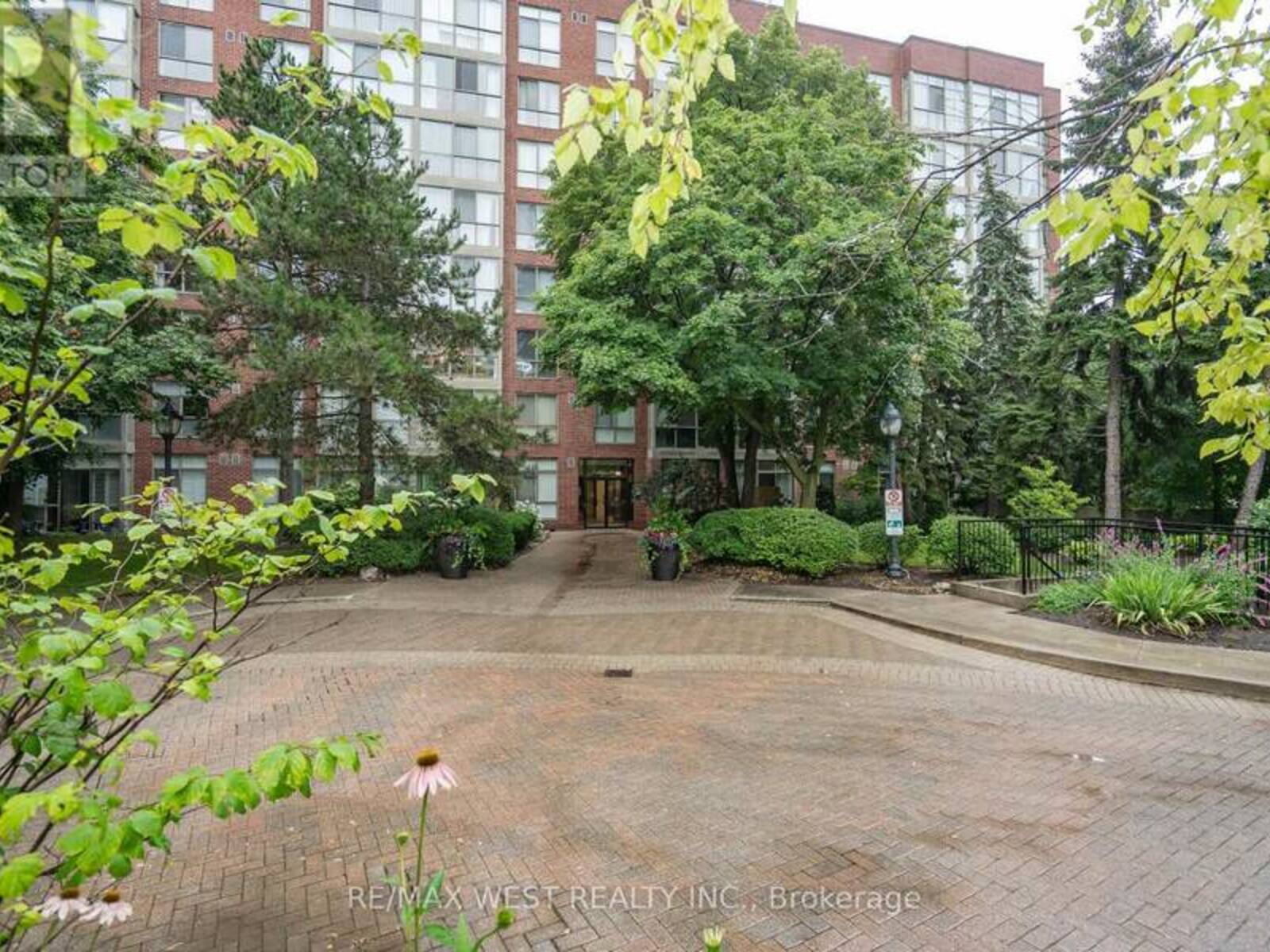 749 - 24 SOUTHPORT STREET, Toronto, Ontario M6S 4Z1