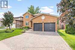 186 FERNDALE DRIVE S | Barrie Ontario | Slide Image Three
