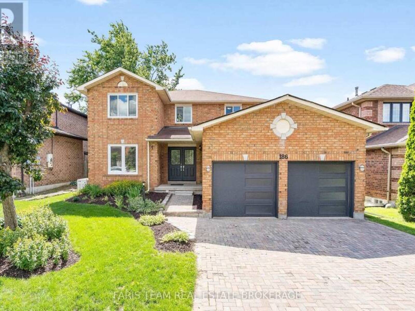 186 FERNDALE DRIVE S, Barrie, Ontario L4N 8A1