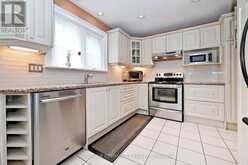 39 PRATTLEY DRIVE | Toronto Ontario | Slide Image Thirteen