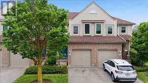 15 ROEHAMPTON CRESCENT | Guelph Ontario | Slide Image Two
