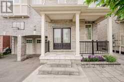 14 MOSELY CRESCENT | Ajax Ontario | Slide Image Four