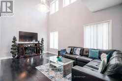 14 MOSELY CRESCENT | Ajax Ontario | Slide Image Seven