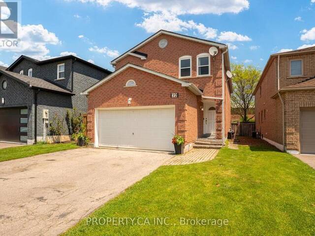 32 MCKINNON AVENUE Halton Hills Ontario, L7G 5H5 - 6 Bedrooms Home For Sale