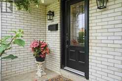 2 JAMESON DRIVE | Hamilton Ontario | Slide Image Four