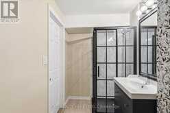 174 IRWIN AVENUE | Hamilton Ontario | Slide Image Forty