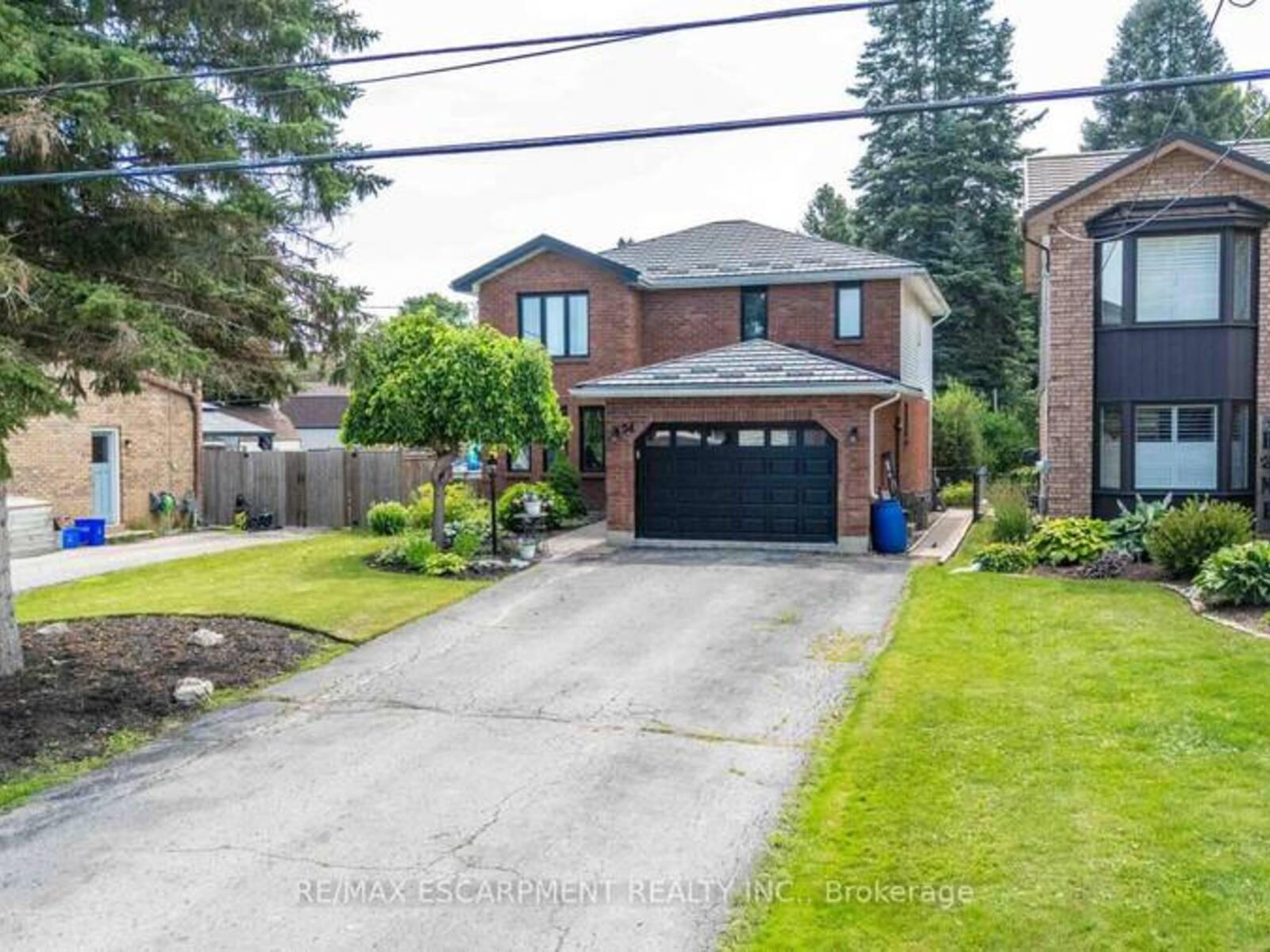 54 SELKIRK STREET, Caledonia, Ontario N3W 1J4