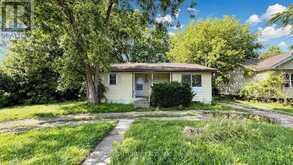 804 DUNDAS STREET W | Whitby Ontario | Slide Image Three