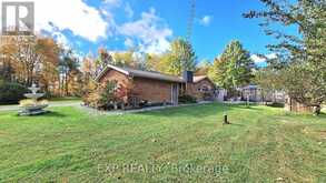 24762 WEIRS SIDE ROAD | Georgina Ontario | Slide Image Thirty