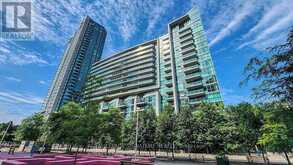 868 - 209 FORT YORK BOULEVARD | Toronto Ontario | Slide Image Sixteen