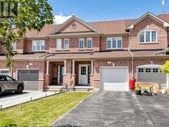 6 BARR CRESCENT Aurora Ontario, L4G 0B8