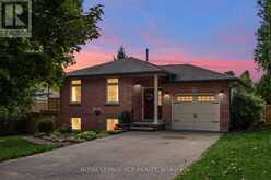 56 WILSON CRESCENT | Elora Ontario | Slide Image Three