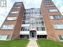 25 - 824 BRANT STREET | Burlington Ontario | Slide Image One