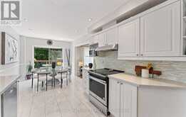 17 RUSHINGBROOK DRIVE | Richmond Hill Ontario | Slide Image Nineteen