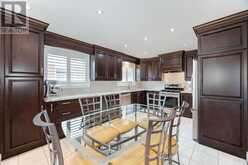 4190 BISHOPSTOKE LANE | Mississauga Ontario | Slide Image Seven