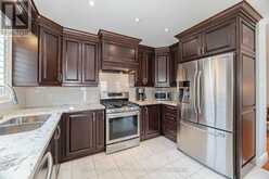 4190 BISHOPSTOKE LANE | Mississauga Ontario | Slide Image Eight