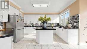 18 SAXONY DRIVE | Markham Ontario | Slide Image Fifteen