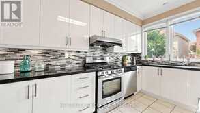 18 SAXONY DRIVE | Markham Ontario | Slide Image Seventeen