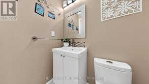 18 SAXONY DRIVE | Markham Ontario | Slide Image Eighteen