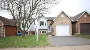 11 FENWICK AVENUE | Clarington Ontario | Slide Image Four