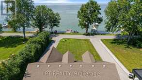 173 LAKE DRIVE E | Georgina Ontario | Slide Image Five