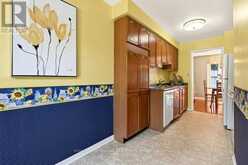 47 - 2915 HEADON FOREST DRIVE | Burlington Ontario | Slide Image Ten