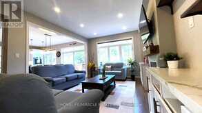 185 THORNBUSH BOULEVARD | Brampton Ontario | Slide Image Fifteen