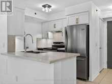 224 - 35 SARANAC BOULEVARD | Toronto Ontario | Slide Image Eight