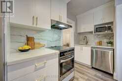 256 BLANTYRE AVENUE | Toronto Ontario | Slide Image Eleven