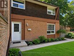 4 - 661 FRANCIS ROAD Burlington Ontario, L7T 3X6