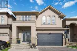 212 CHARTWELL CIRCLE | Hamilton Ontario | Slide Image Three