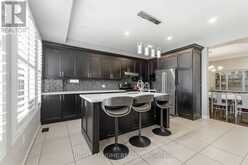 212 CHARTWELL CIRCLE | Hamilton Ontario | Slide Image Eight