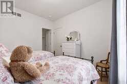 33 PIERPOINT DRIVE | Niagara-on-the-Lake Ontario | Slide Image Six