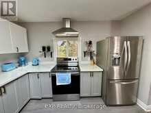 61 ROBERT ROAD W | Huntsville Ontario | Slide Image Eight