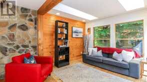 46 PINE RIDGE TRAIL | Barrie Ontario | Slide Image Ten