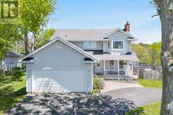 1 HALLEN DRIVE | Penetanguishene Ontario | Slide Image One