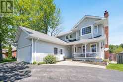 1 HALLEN DRIVE | Penetanguishene Ontario | Slide Image Three