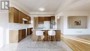 156 HARTNEY DRIVE | Richmond Hill Ontario | Slide Image Thirteen