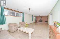 14 MODEL AVENUE | Toronto Ontario | Slide Image Nine